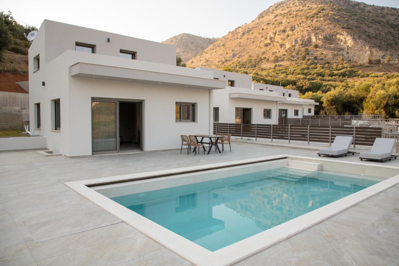 Sunrise Villa *